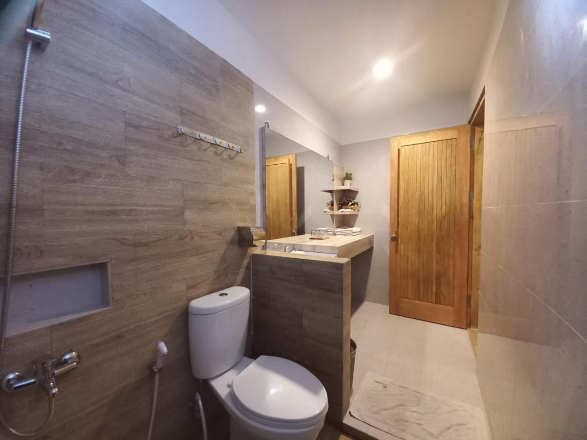 Lawaka Hotel Ampana 외부 사진