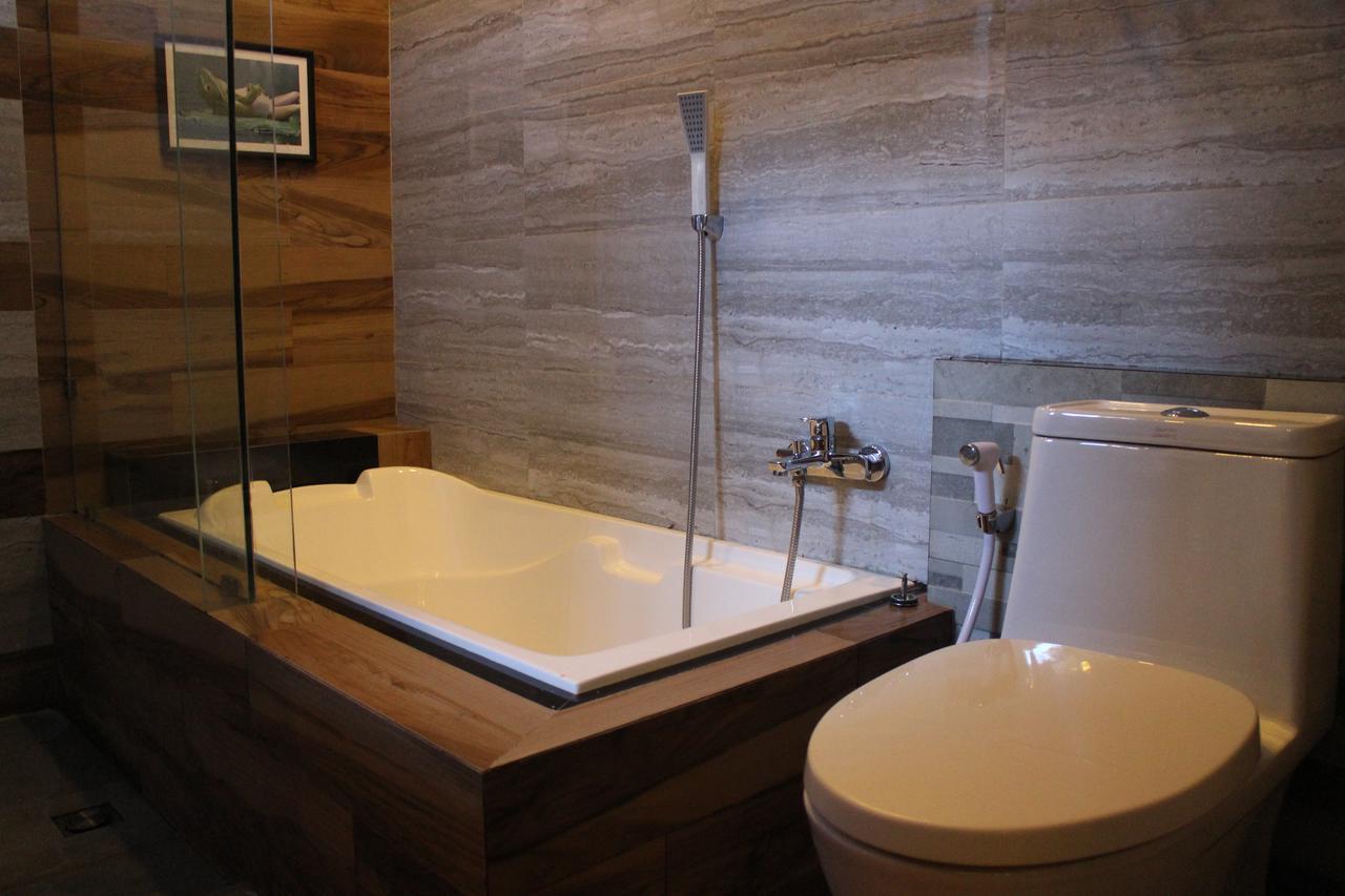 Lawaka Hotel Ampana 외부 사진