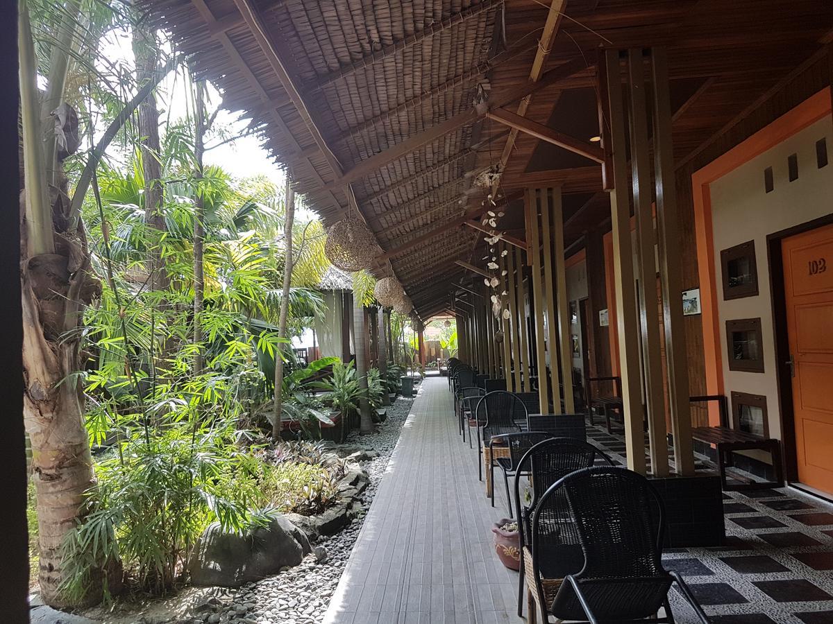 Lawaka Hotel Ampana 외부 사진