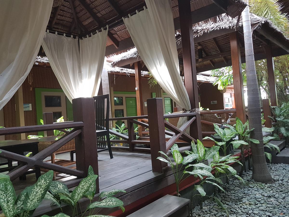 Lawaka Hotel Ampana 외부 사진