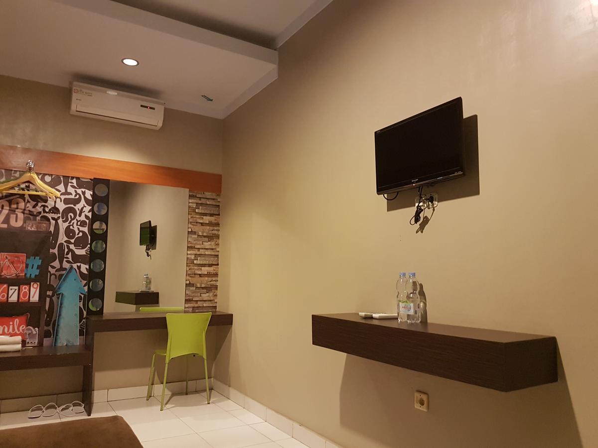 Lawaka Hotel Ampana 외부 사진