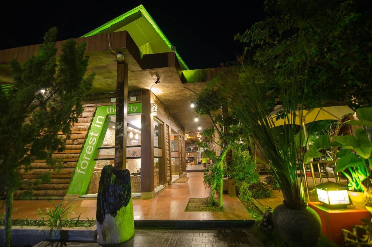 Lawaka Hotel Ampana 외부 사진